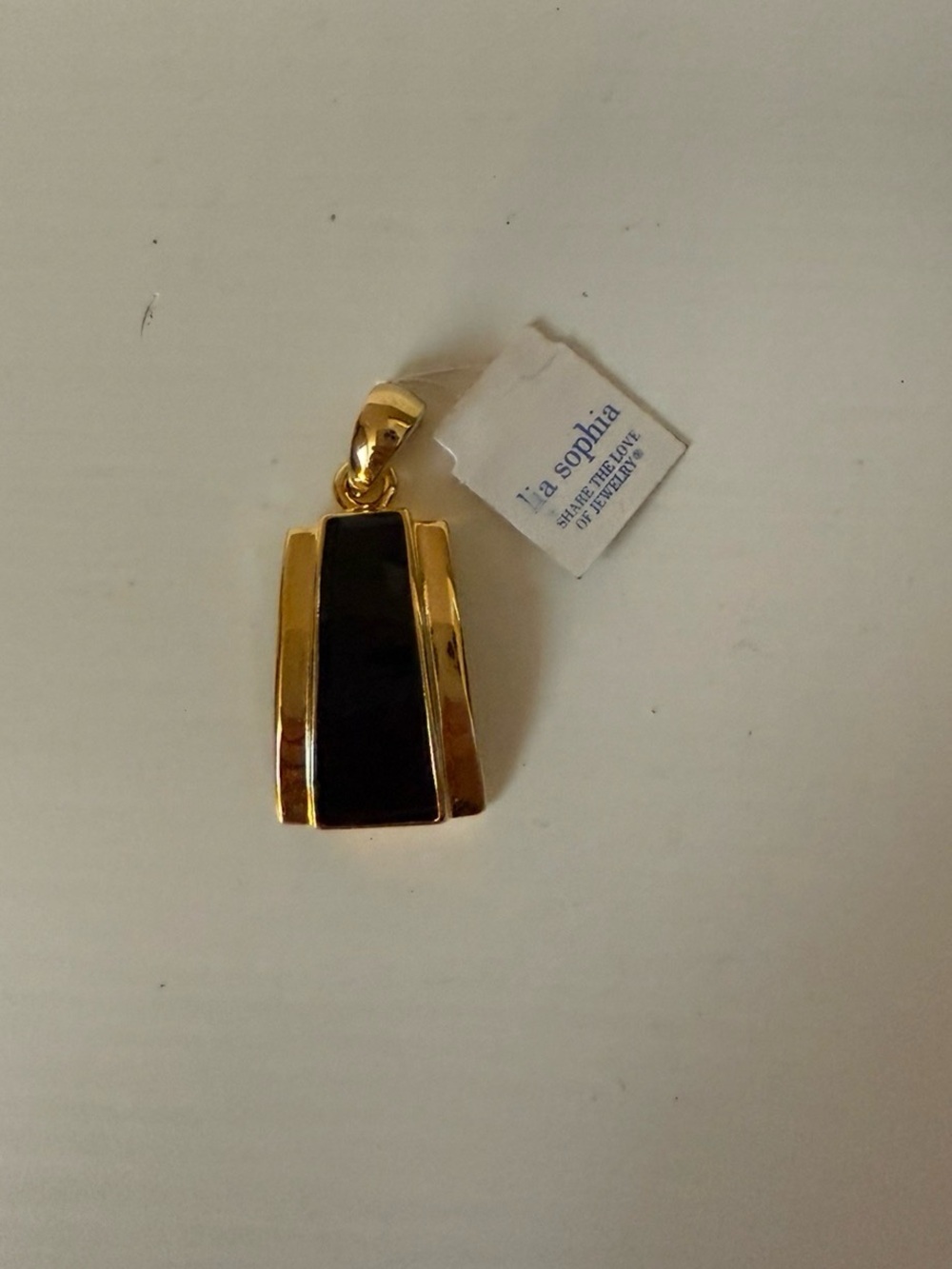 Lia Sophia Refined Pendant NWT